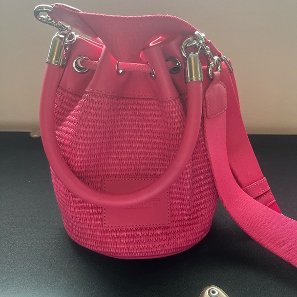 Marc Jacobs “The Bucket” Woven w/Leather Trim Bright Pink - Picture 7 of 9